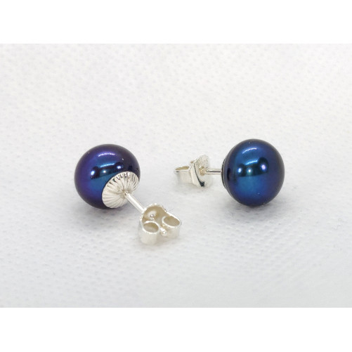 Blue-green studs, 9-9,5mm